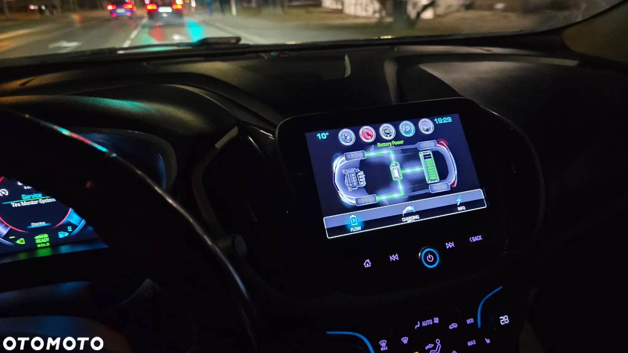 Chevrolet Volt - 23