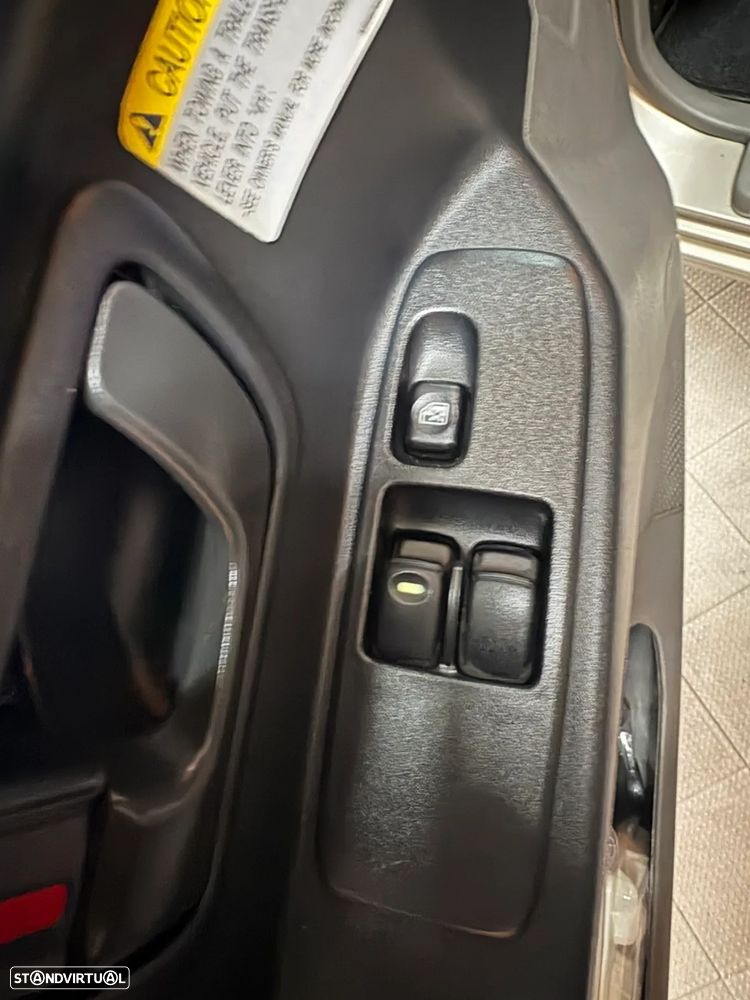 Mitsubishi Pajero 2.5 TD GLX - 20