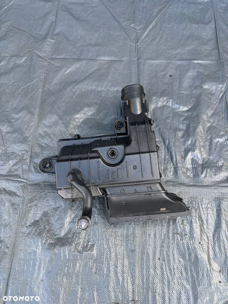 VW seat audi Obudowa filtra powietrza 5Q0129618N - 2