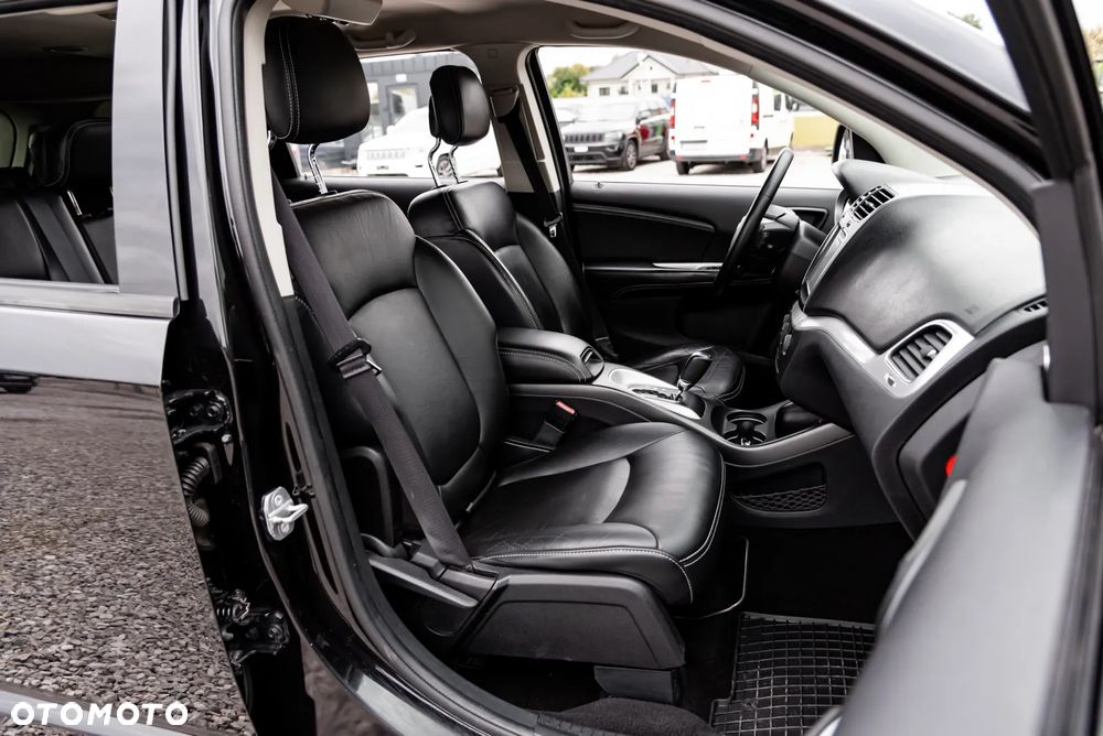 Fiat Freemont 3.6 V6 Lounge - 24