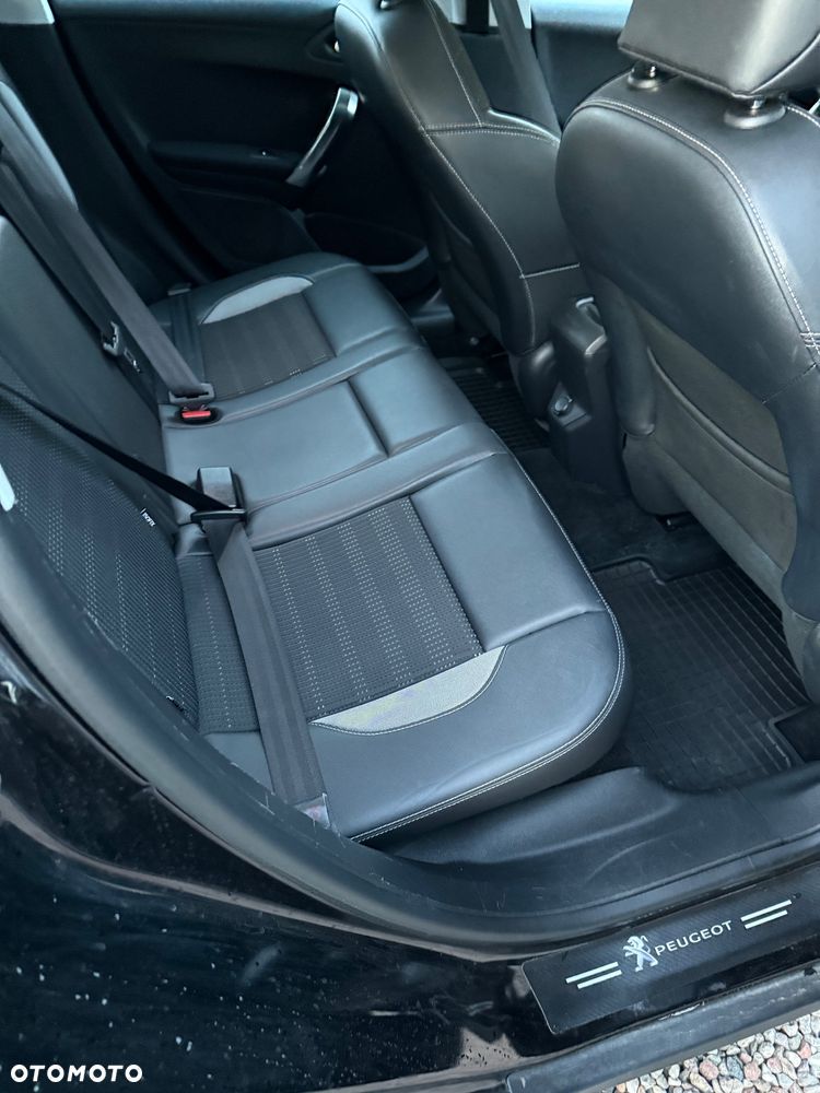 Peugeot 2008 - 7
