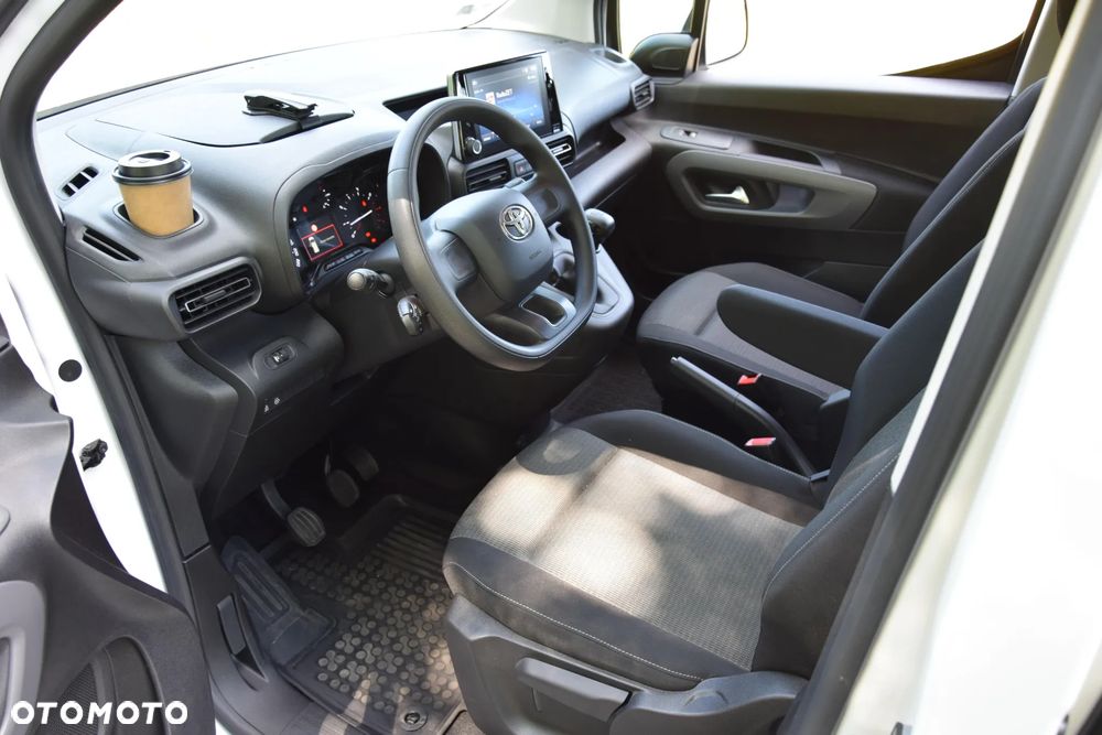 Toyota Proace City Verso 1.2 D-4T Business - 16