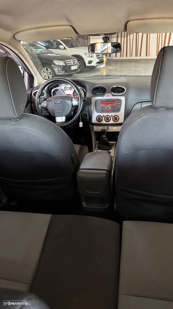 Ford Focus SW 1.6 TDCi Connec. - 23