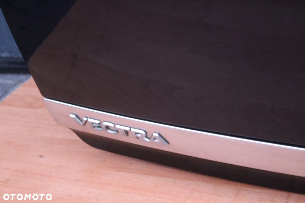 KLAPA BAGAŻNIKA OPEL VECTRA C SEDAN Z21A - 13