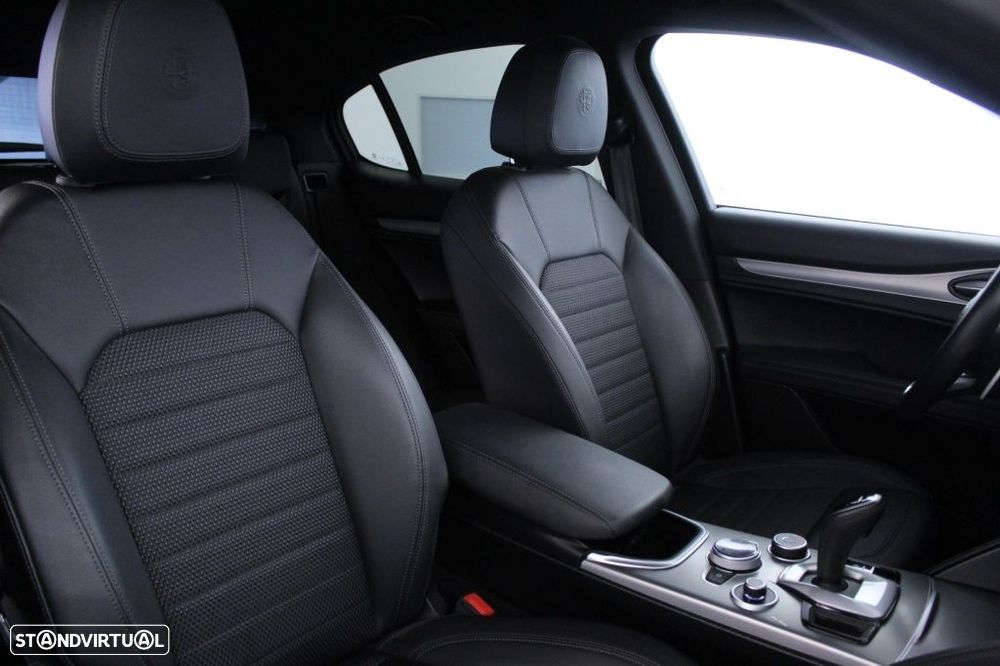 Alfa Romeo Stelvio 2.2 D Sprint AT8 - 14