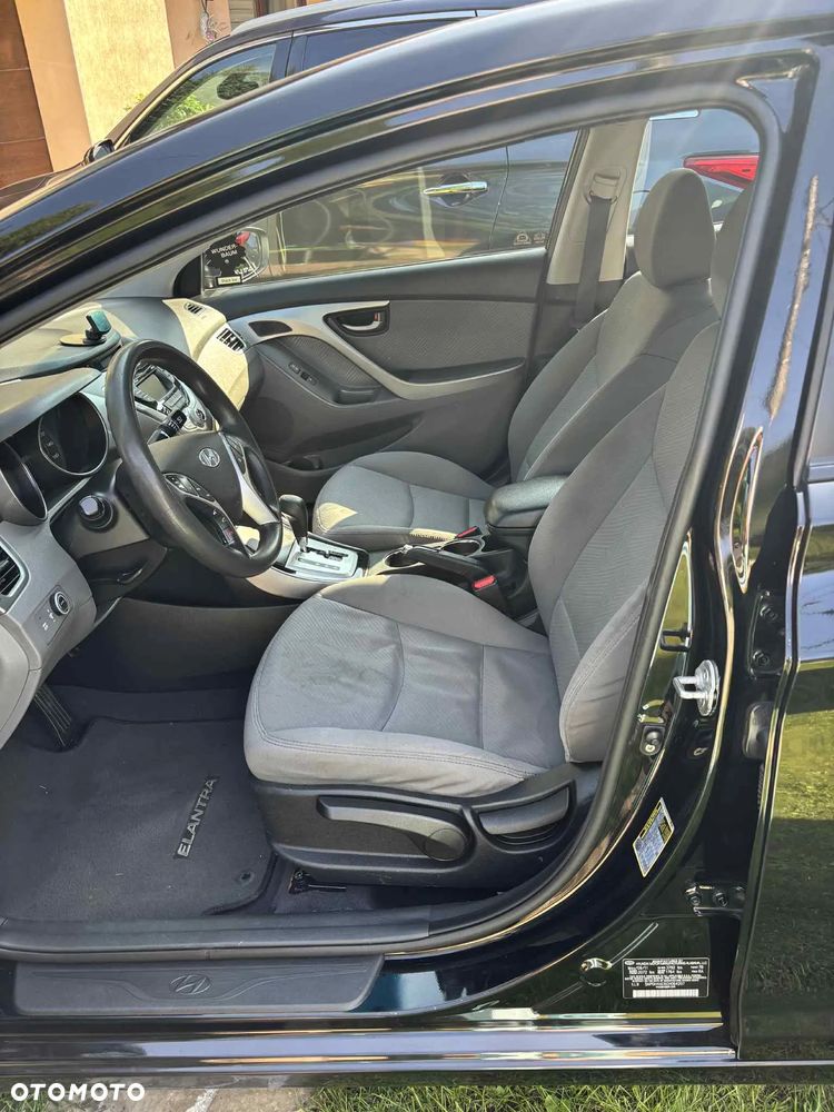 Hyundai Elantra 1.8 SE - 6