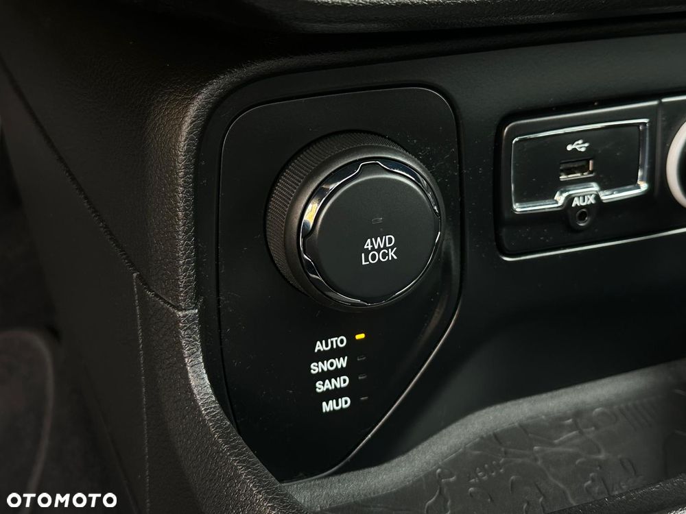 Jeep Renegade - 24