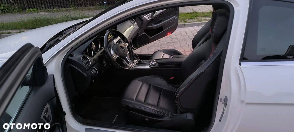 Mercedes-Benz Klasa C 250 Sport 7G-TRONIC - 23