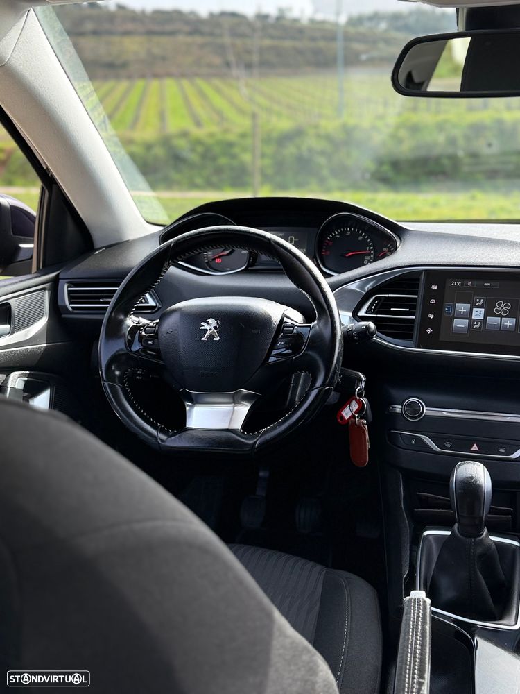 Peugeot 308 SW - 12
