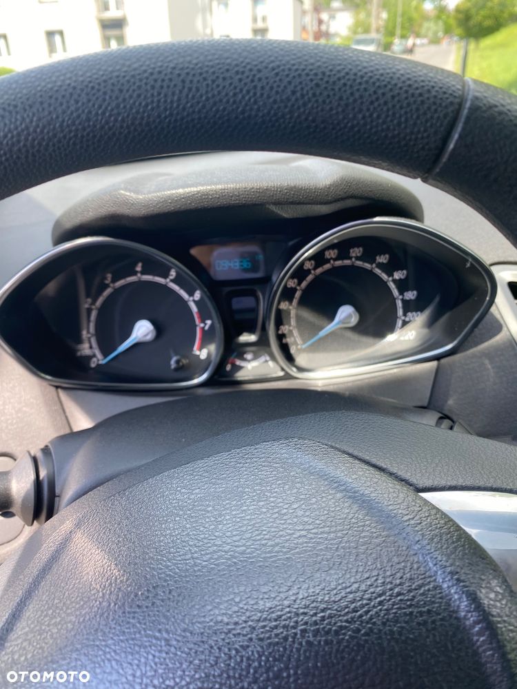 Ford Fiesta - 17