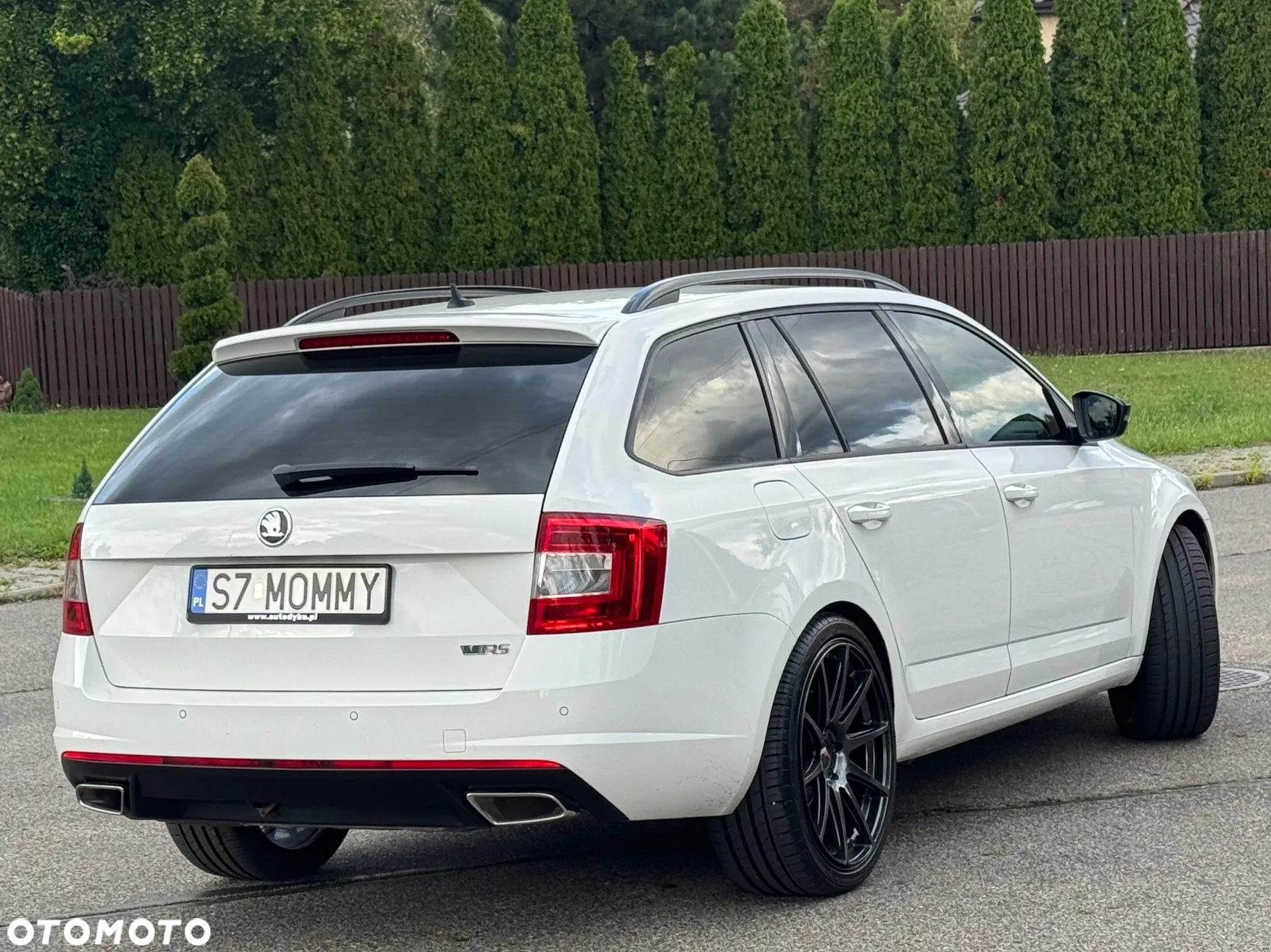 Skoda Octavia Combi 2.0 TDI DSG RS - 11