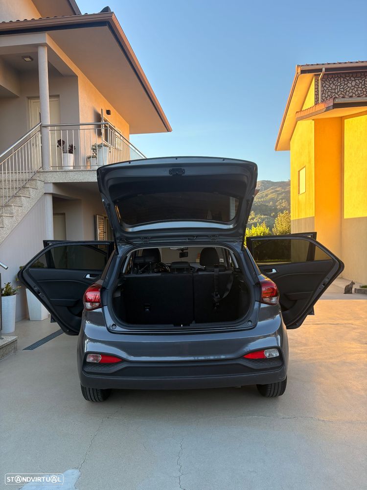Hyundai i20 - 16