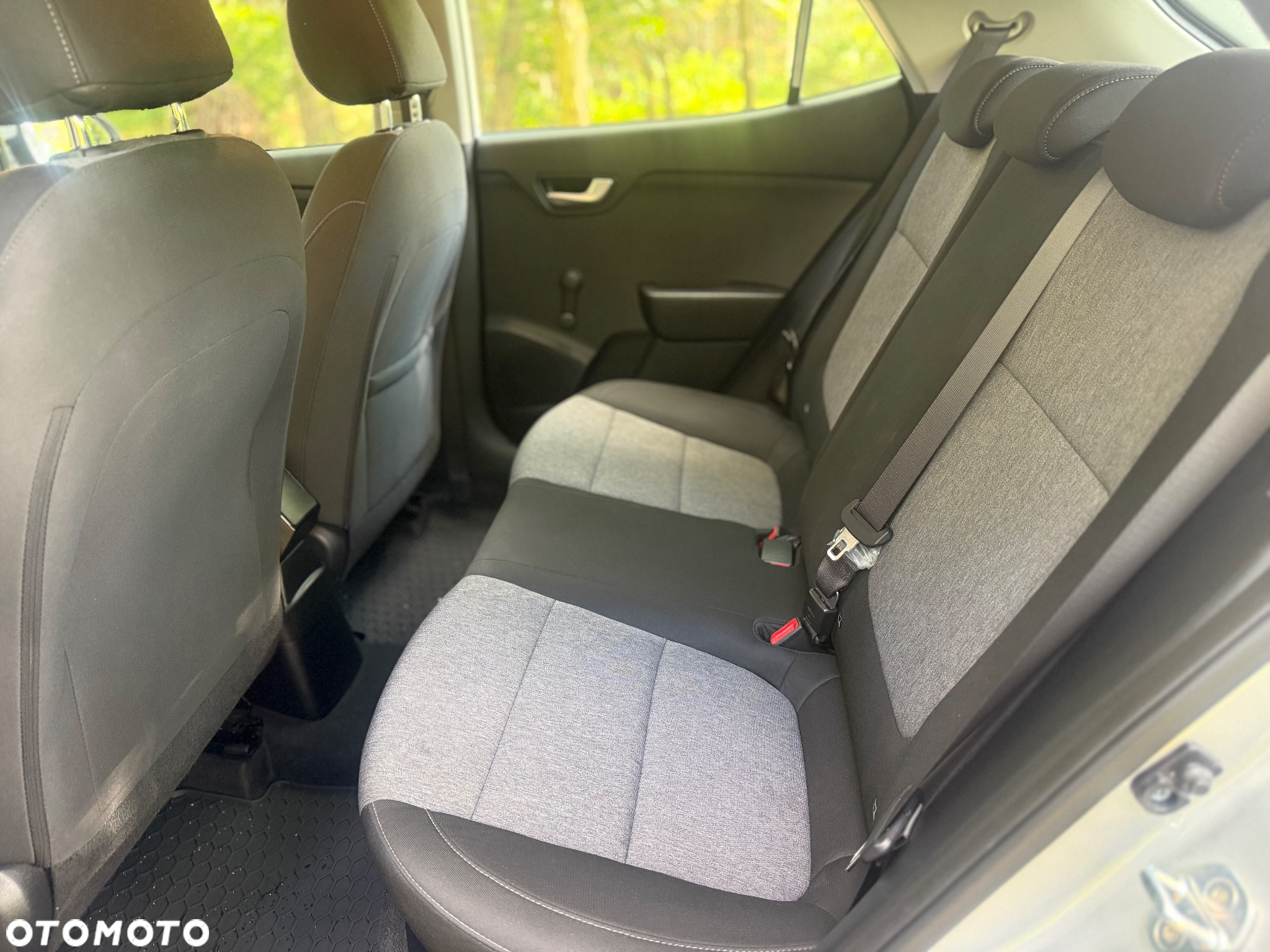 Kia Stonic 1.2 L - 9