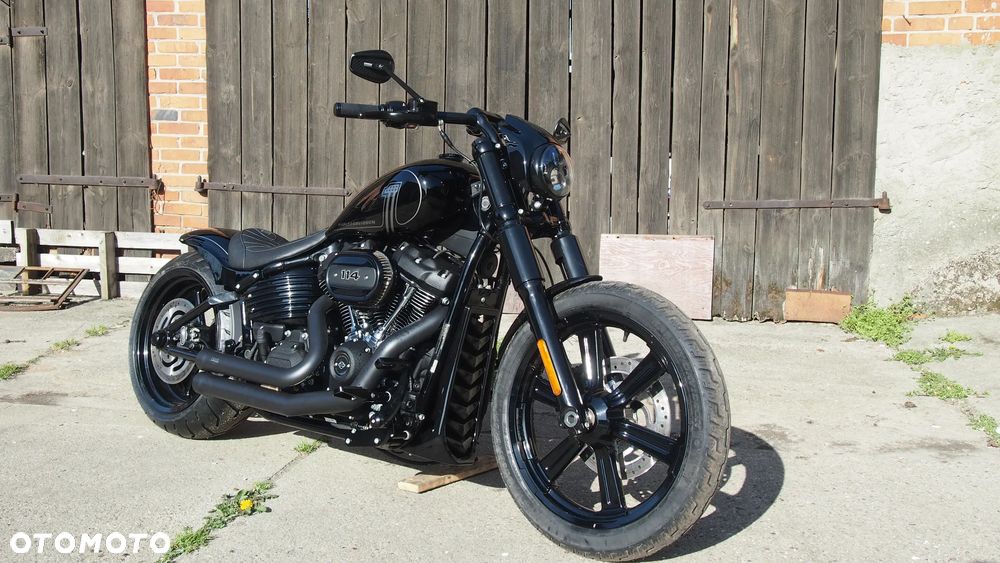Harley-Davidson Softail Street Bob - 17