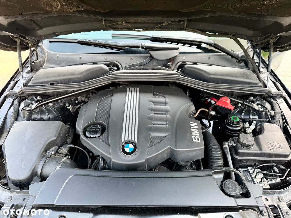 BMW Seria 5 520d Edition Lifestyle - 32