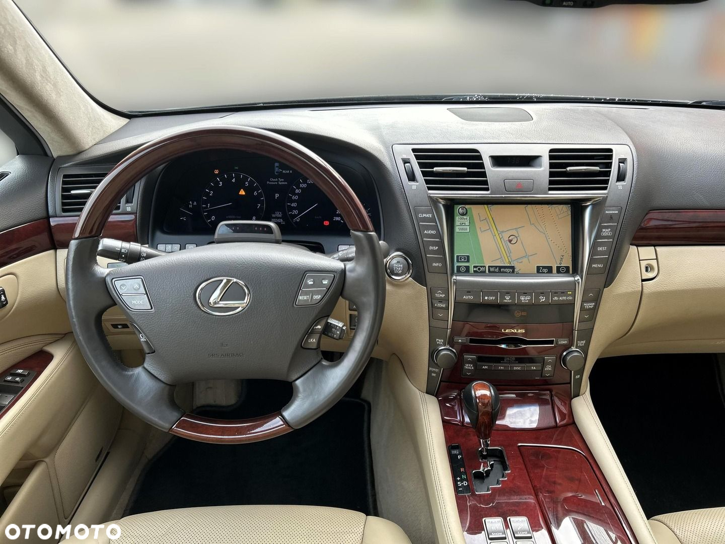 Lexus LS 460 Prestige - 13