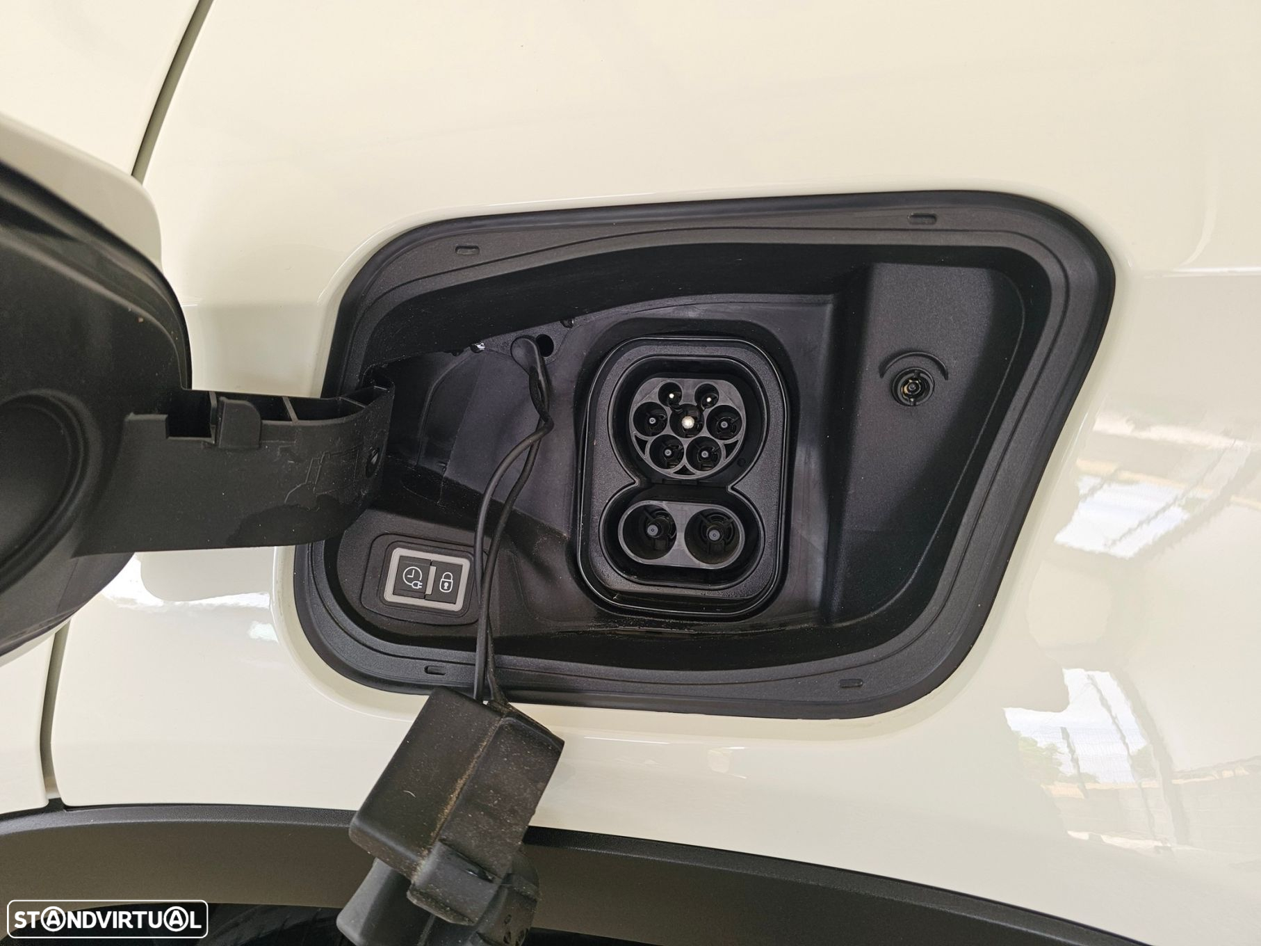 Jeep Avenger 54 kWh Longitude - 21