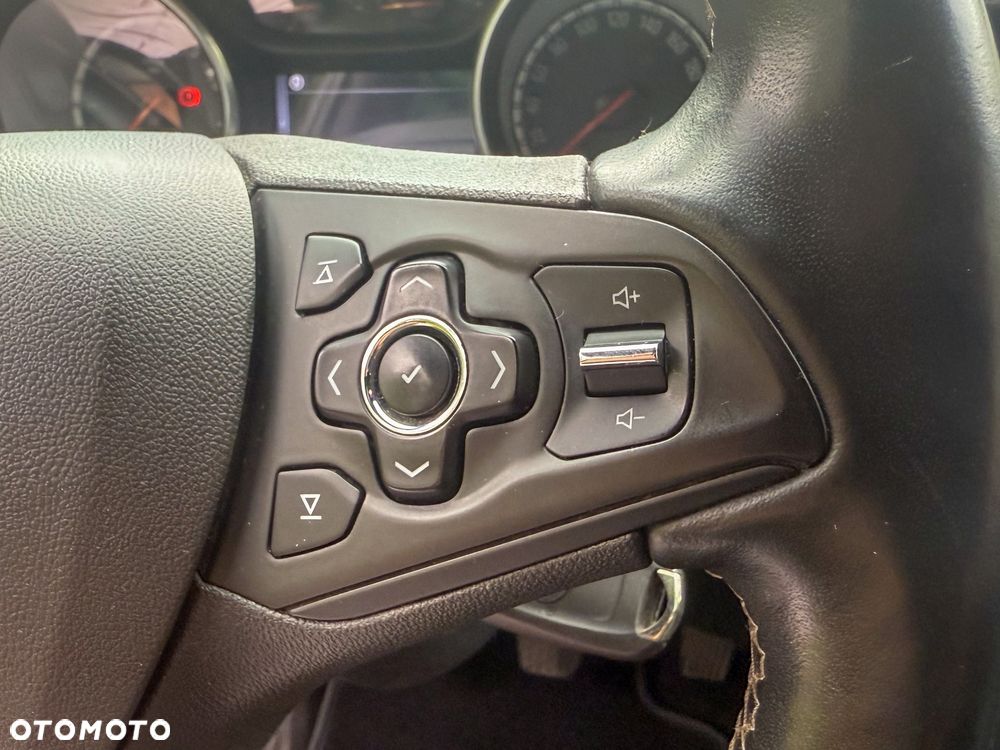 Opel Astra ver-1-4-turbo-dynamic - 11