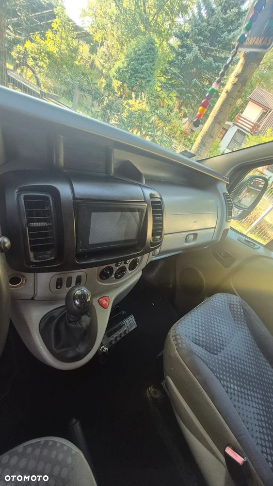 Renault Trafic - 10