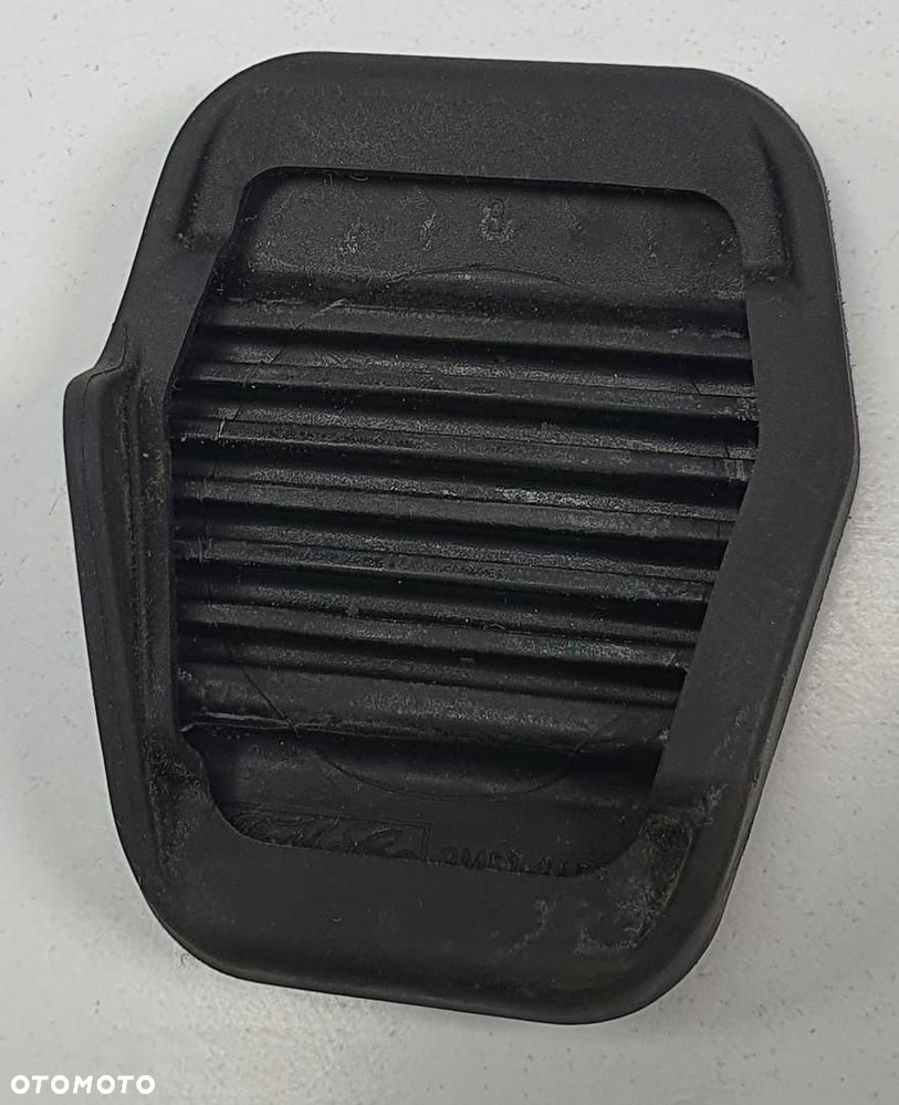 GUMA NAKŁADKA NA PEDAŁ FORD FOCUS MK3 3M51-2457-A - 2