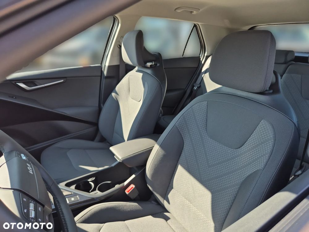 Kia Niro 1.6 GDI Hybrid M - 12