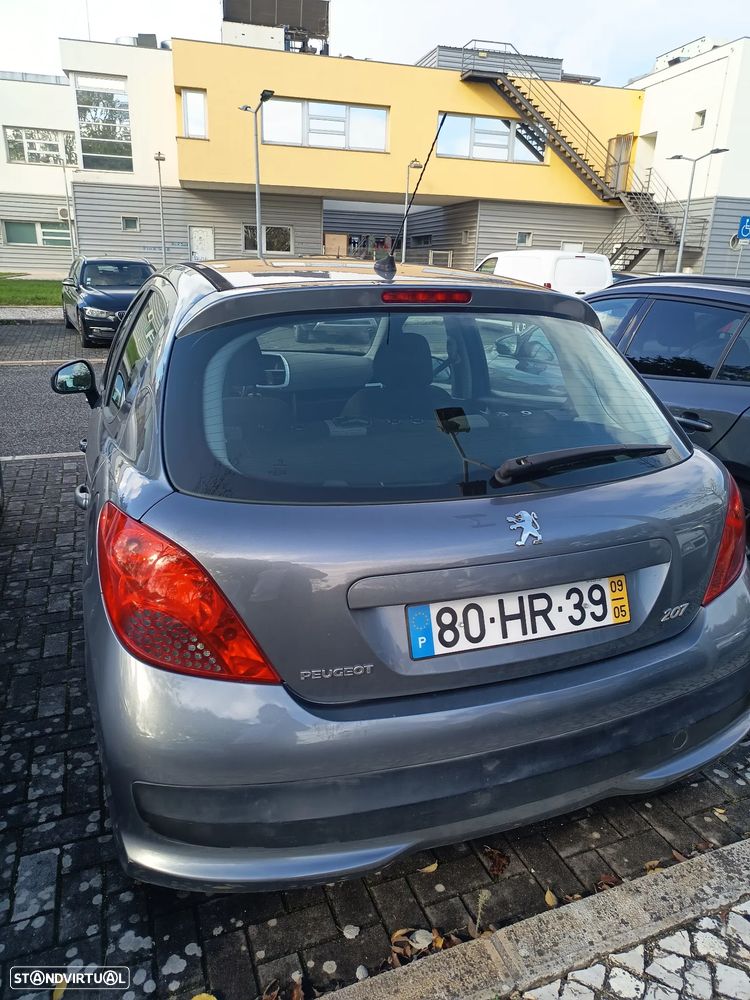 Peugeot 207 1.4 16V Open - 2