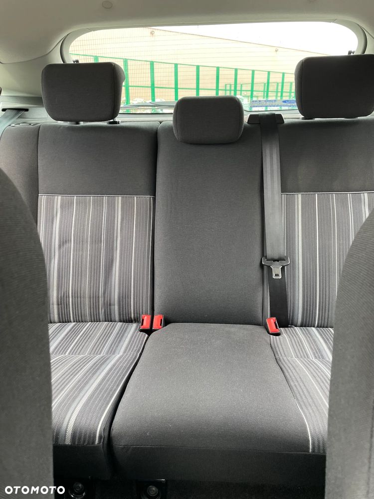 Ford Focus 1.8 TDCi Amber X - 13