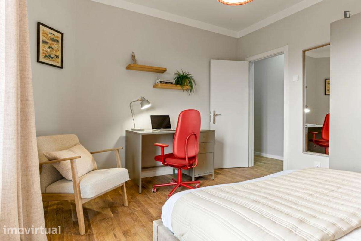 Quarto - localizado em Princípe Real Lisbon - Grande imagem: 5/21