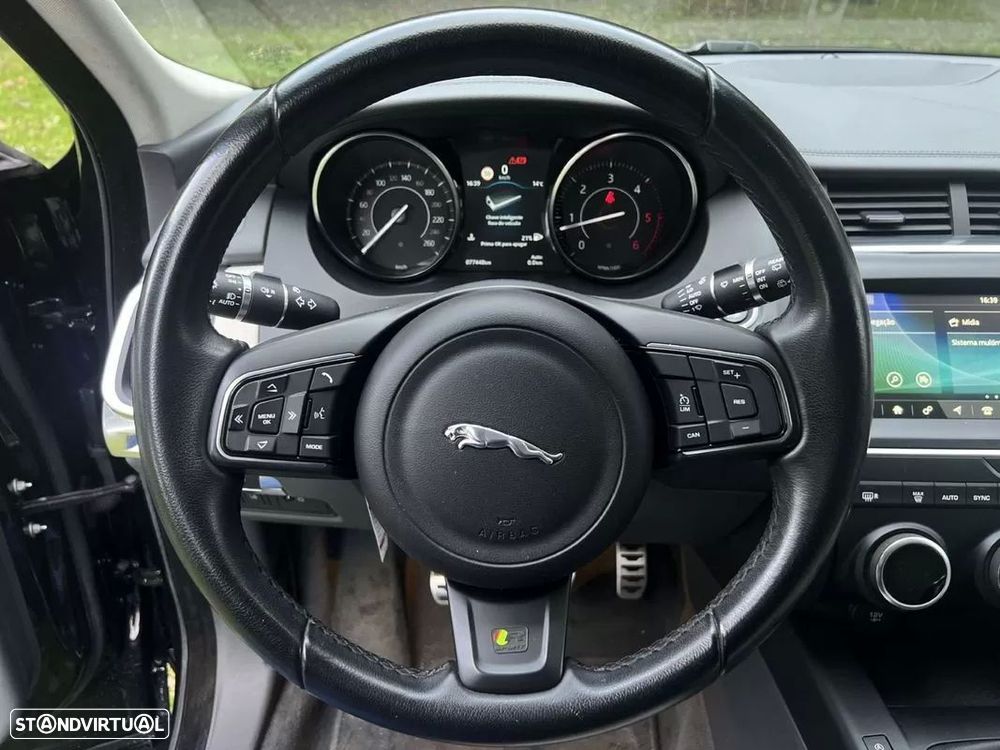 Jaguar E-Pace 2.0 i4D R-Dynamic S - 6