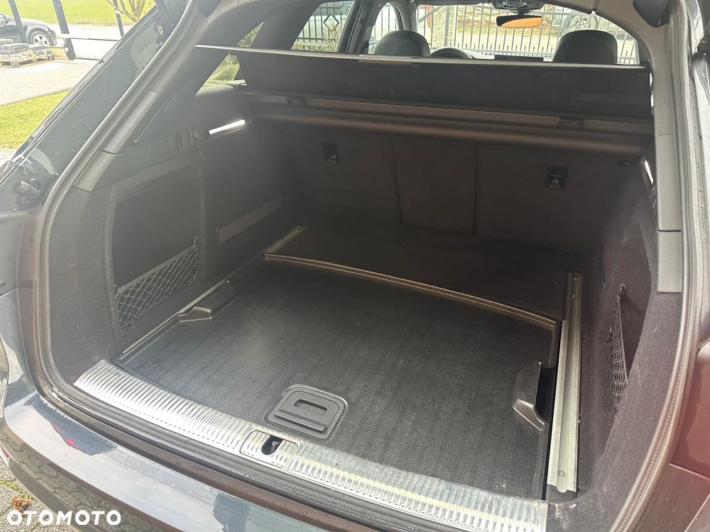 Audi A4 Avant 2.0 TDI S tronic quattro sport - 16