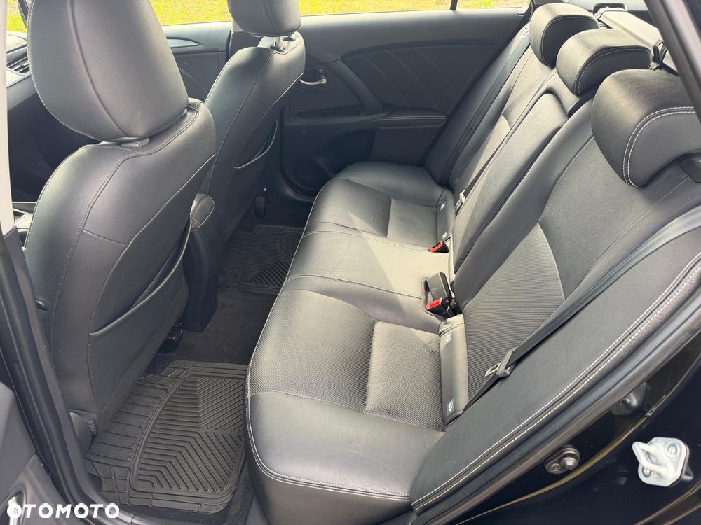 Toyota Avensis 1.8 Premium EU5 - 22