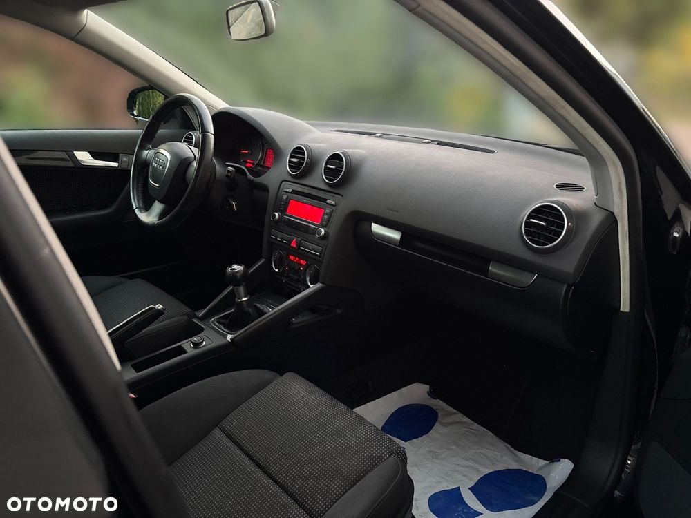 Audi A3 Sportback - 12