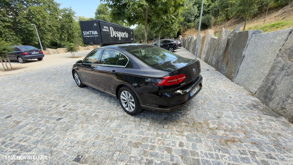 VW Passat 2.0 TDI Highline - 10