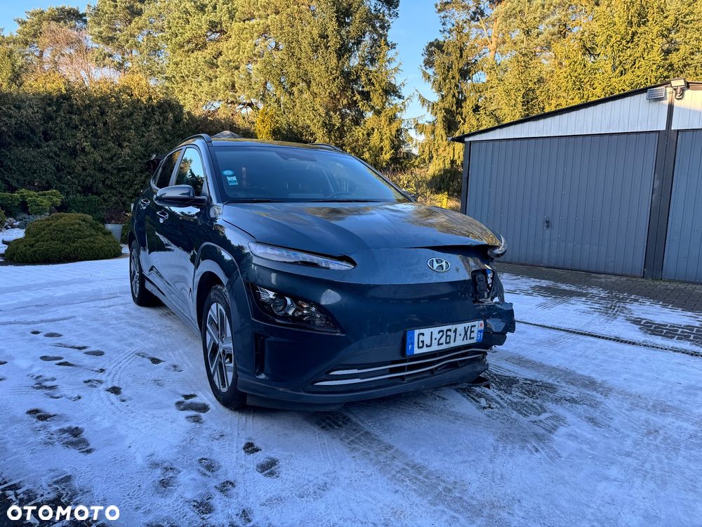 Hyundai Kona Premium - 2
