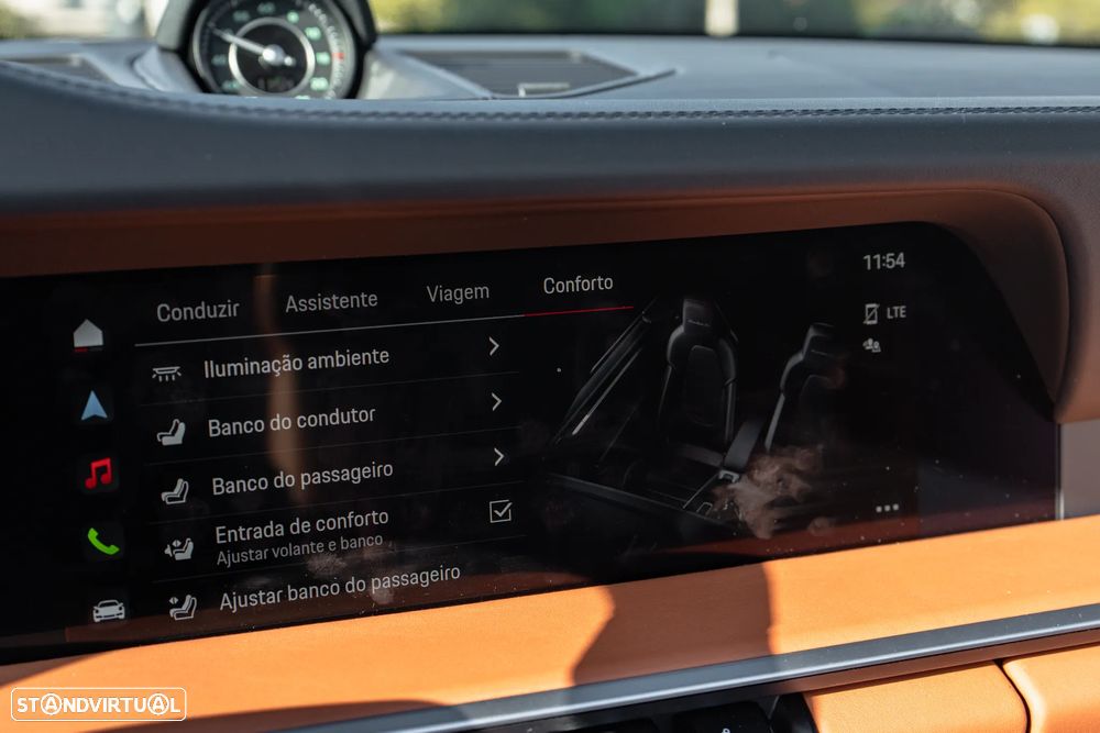 Porsche 911 (992) Turbo S Cabriolet - 15