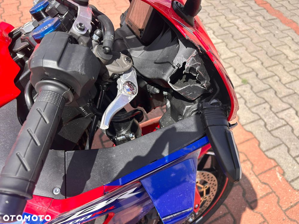Honda CBR - 6