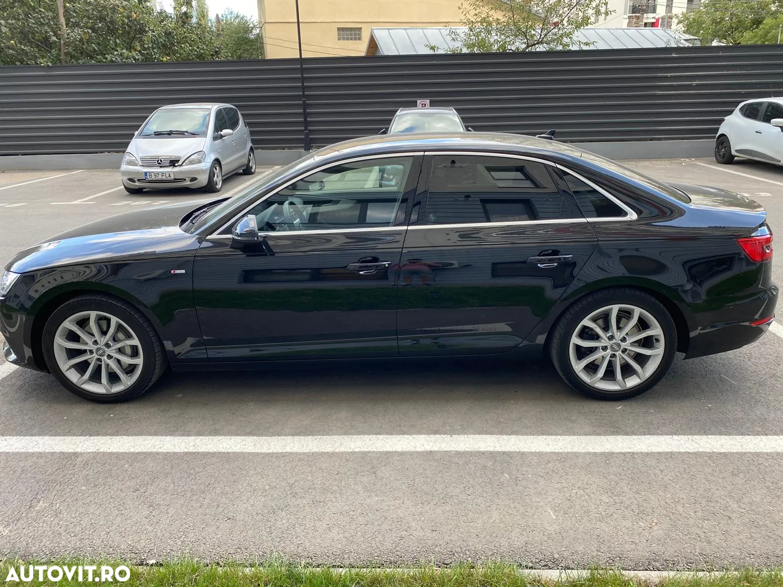 Audi A4 2.0 TDI quattro S tronic Sport - 4