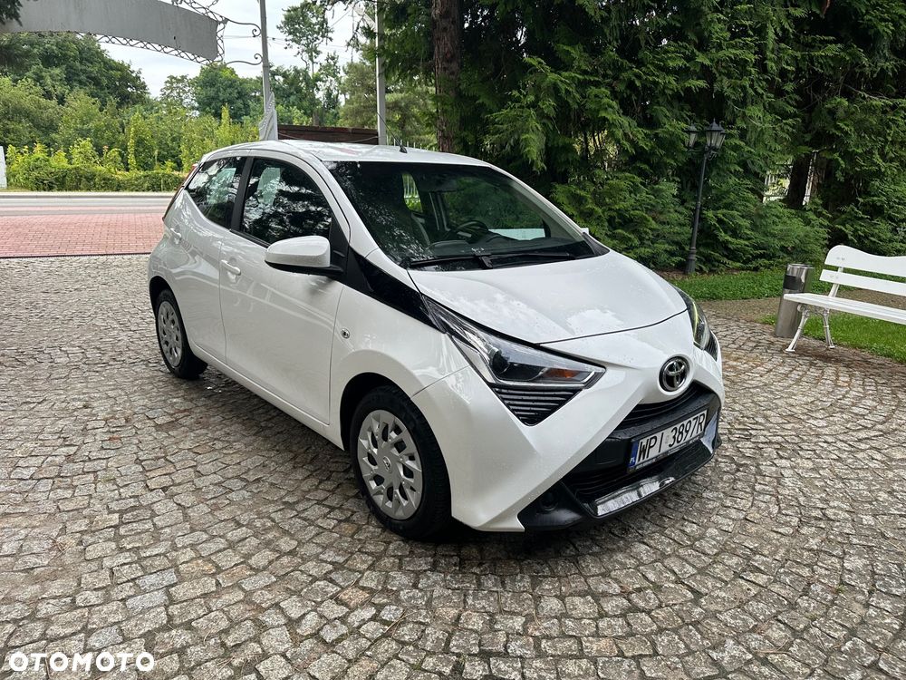 Toyota Aygo 1.0 VVT-i Color Edition - 1