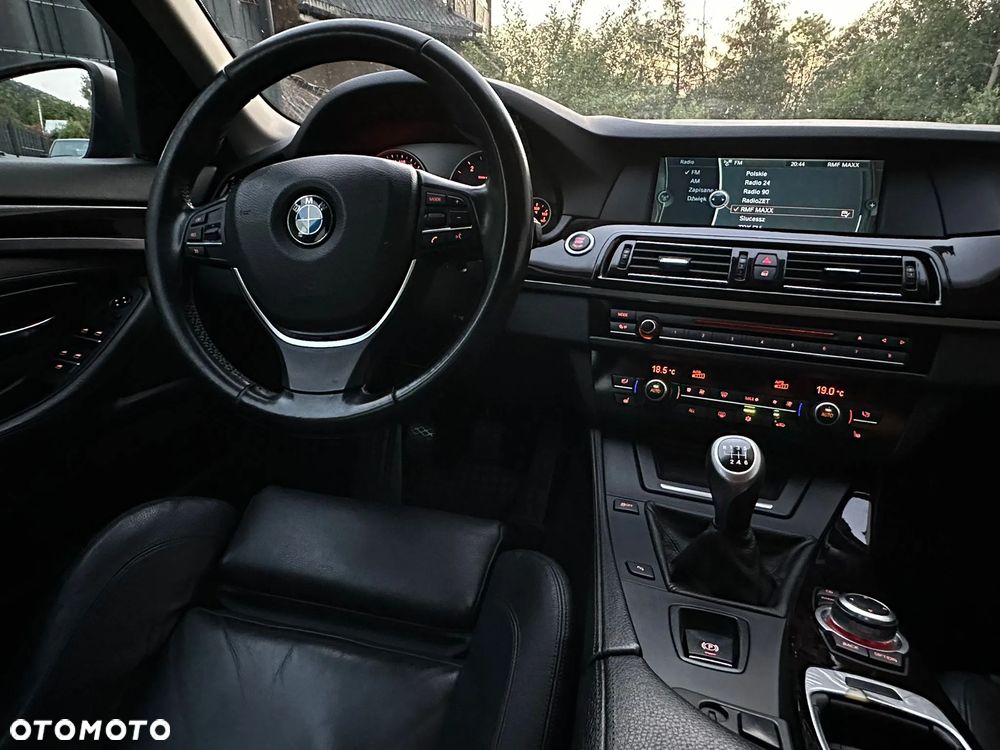 BMW Seria 5 - 12