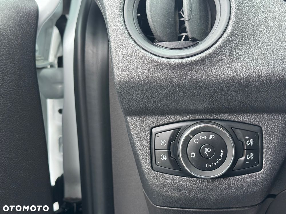 Ford Transit Courier Trend - 23