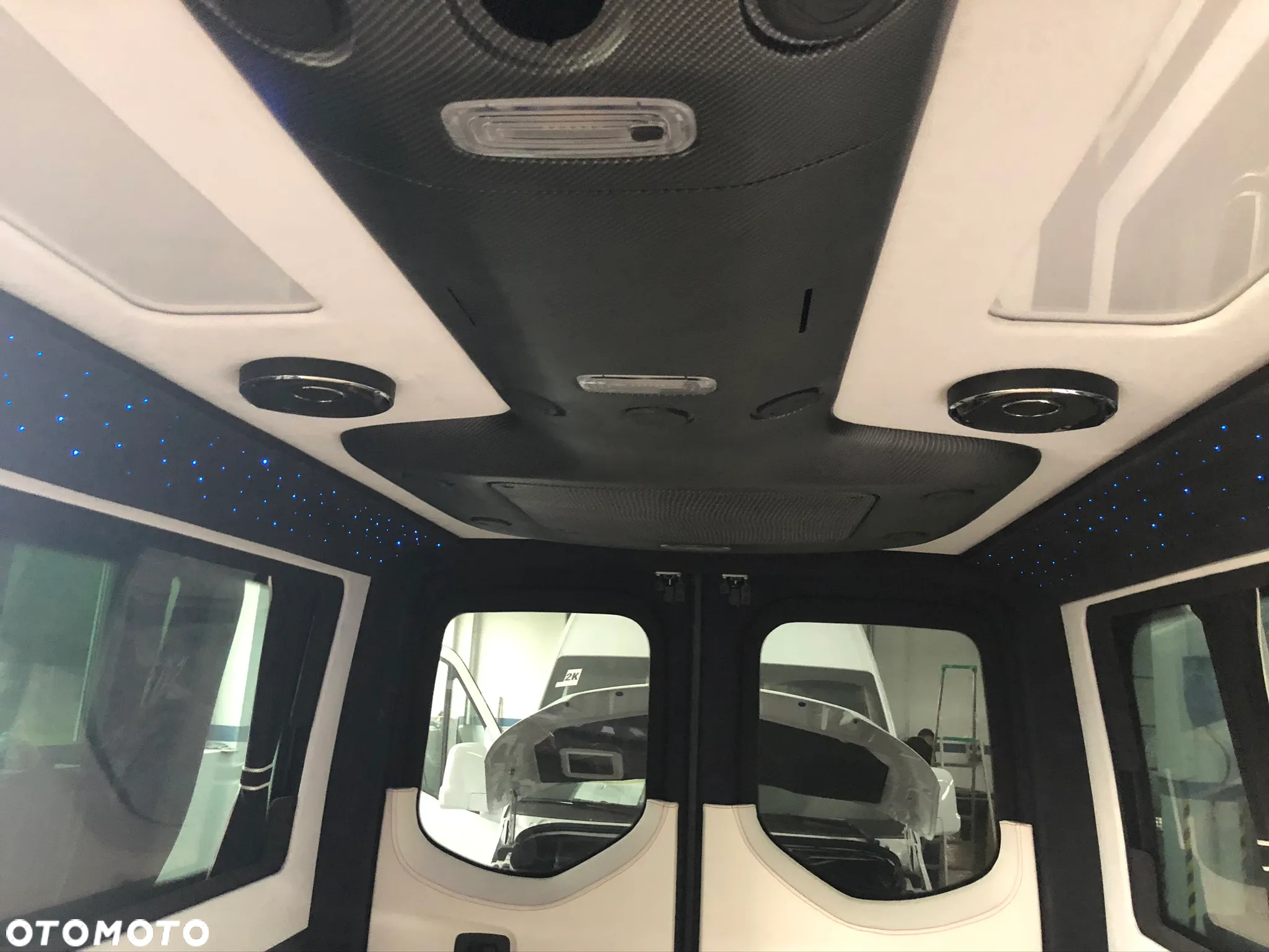 Mercedes-Benz Sprinter 319 CDI 907.233 - 22
