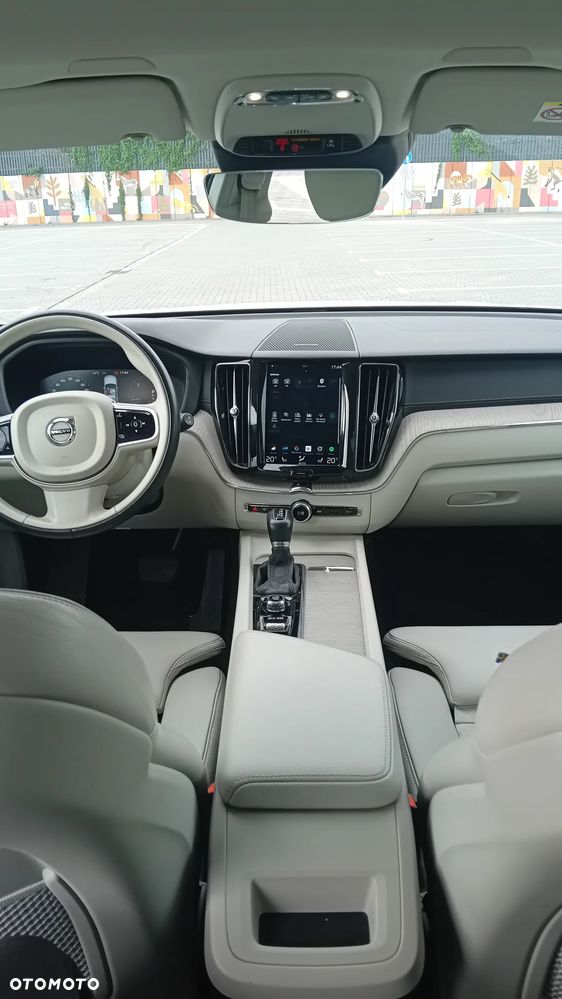 Volvo XC 60 D4 SCR AWD Inscription - 17