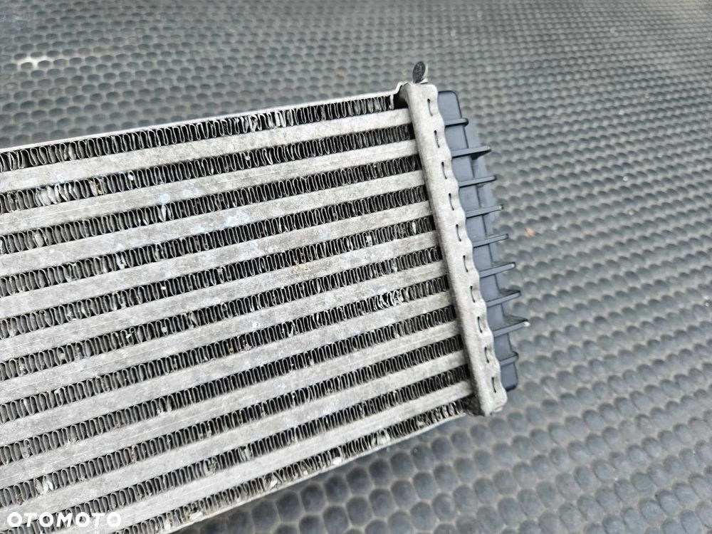 Intercooler Chłodnica Powietrza Turbiny 3.0 D BMW X5 E70 X6 E71 - 12