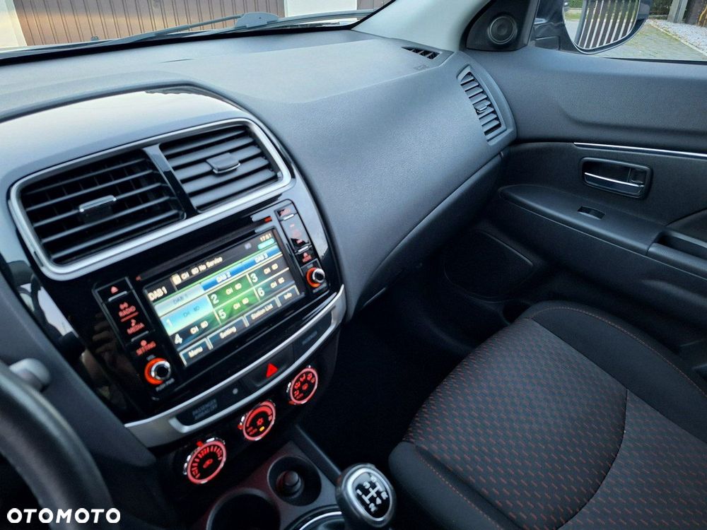 Mitsubishi ASX - 8