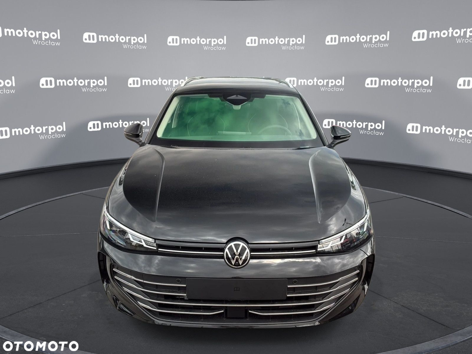 Volkswagen Passat - 2