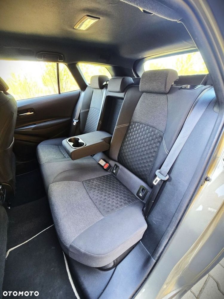 Toyota Corolla 1.8 Hybrid Comfort - 16