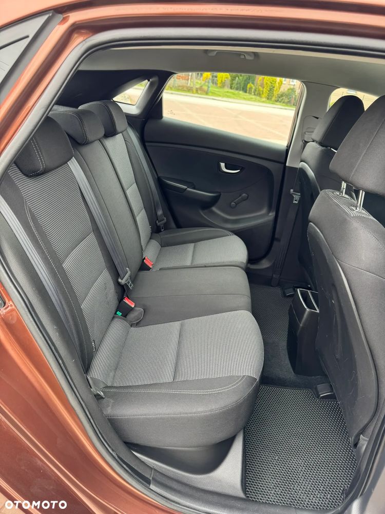 Hyundai i30 1.6 Style - 9