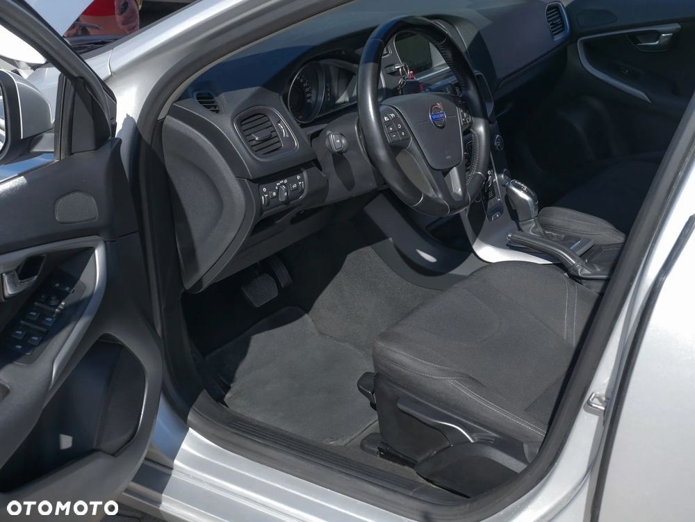 Volvo V40 D2 Powershift Momentum - 21