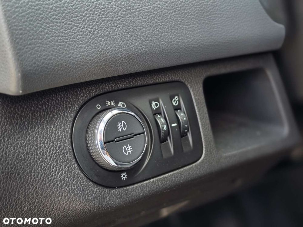 Opel Meriva - 19