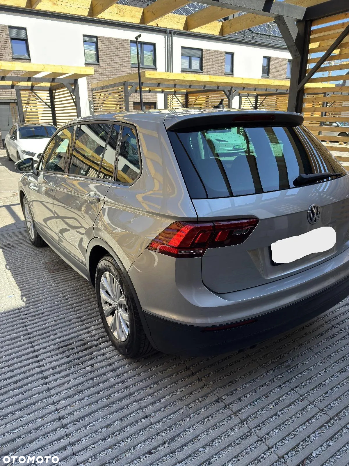 Volkswagen Tiguan - 4